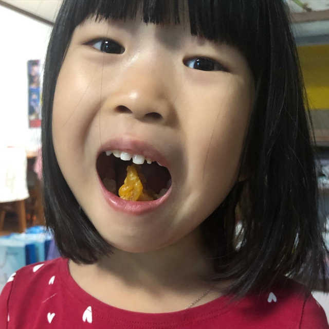 [중소기업유통센터 X 우수소상공인] 해풍맞고자란 고구마말랭이 60g 5봉 리뷰 사진