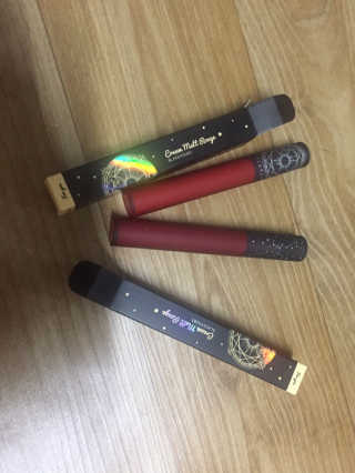 [블랙루즈] 크림 마뜨 루즈 시즌1 택1+랜덤1 — 4점을 준 리뷰어가 2020년 8월 올린 사용 사진