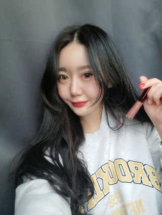 [블랙루즈] 펄블리 아이 글리터 유니버스 2종 — 5점을 준 리뷰어가 2020년 12월 올린 사용 사진