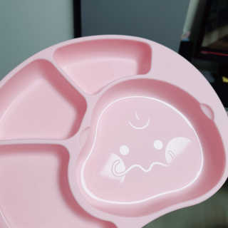 유비맘 캐릭터 실리콘 흡착 식판_색상 랜덤발송 — 5점을 준 리뷰어가 2020년 9월 올린 사용 사진