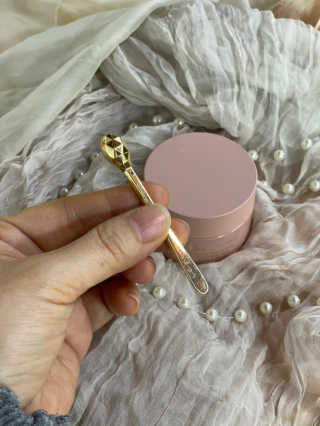Tween.Ty Skin 트웬티스킨 리페어 아이크림 프리미엄 라인 — 4점을 준 리뷰어가 2020년 12월 올린 사용 사진