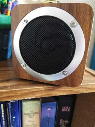 SEVIZ MINI10W 레트로 블루투스 스피커 — 5점을 준 리뷰어가 2020년 9월 올린 사용 사진