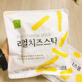 가치식탁 리얼치즈스틱, 리얼크림치즈볼 — 4.5점을 준 리뷰어가 2020년 6월 올린 사용 사진