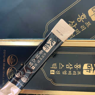 헬스업_천명진프리미엄홍삼스틱_10ml x 30포 — 5점을 준 리뷰어가 2020년 12월 올린 사용 사진