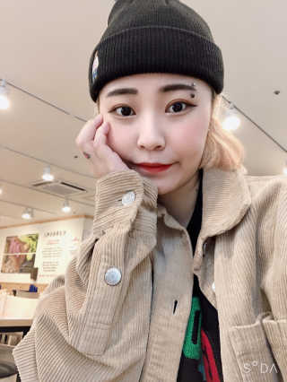 [블랙루즈] 피치 커버 벨벳 쿠션 2종 중 택1 — 5점을 준 리뷰어가 2020년 12월 올린 사용 사진