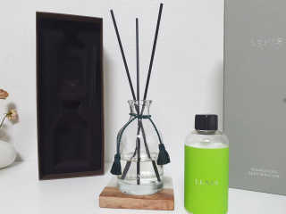 레나스 프리미엄 아로마 디퓨저 200ml  [1SET] — 5점을 준 리뷰어가 2020년 7월 올린 사용 사진