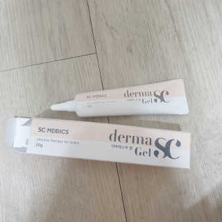 derma SC-Gel 더마에스씨 겔 20g — 5점을 준 리뷰어가 2020년 4월 올린 사용 사진