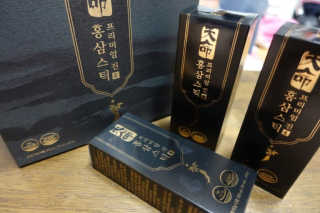 헬스업_천명진프리미엄홍삼스틱_10ml x 30포 — 5점을 준 리뷰어가 2020년 12월 올린 사용 사진