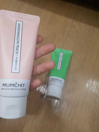 멈칫 딥모이스처 핸드크림, 세라마이드 바디크림 택1 — 4점을 준 리뷰어가 2020년 5월 올린 사용 사진