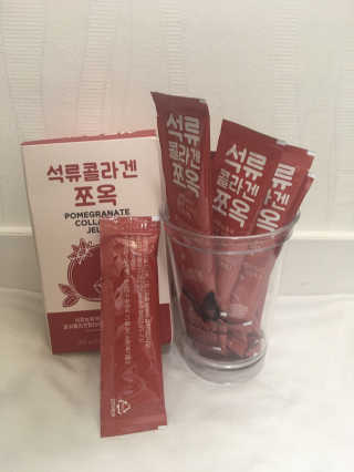 조은약초 석류콜라겐 석류즙 석류쪼옥 젤리 스틱 15포 x 20g — 5점을 준 리뷰어가 2020년 7월 올린 사용 사진