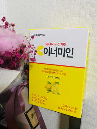 이너미인 VITAMIN-C 700 — 5점을 준 리뷰어가 2020년 10월 올린 사용 사진