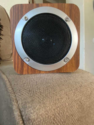 SEVIZ MINI10W 레트로 블루투스 스피커 — 5점을 준 리뷰어가 2020년 8월 올린 사용 사진