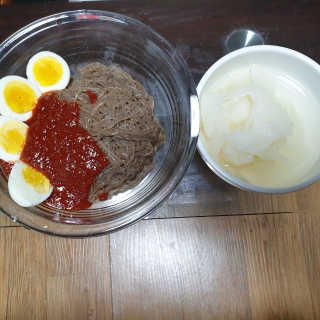 [해주냉면] 신천맛집 매운 비빔냉면 2인분 + 무절임 — 5점을 준 리뷰어가 2020년 5월 올린 사용 사진