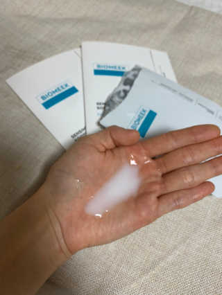 바이오믹 BIOMEEK SENSIMETIC SOOTHING MASK.S — 5점을 준 리뷰어가 2020년 7월 올린 사용 사진