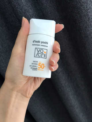 디솝 요치선크림 에센스 — 4점을 준 리뷰어가 2020년 7월 올린 사용 사진