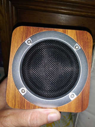 SEVIZ MINI10W 레트로 블루투스 스피커 — 5점을 준 리뷰어가 2020년 9월 올린 사용 사진