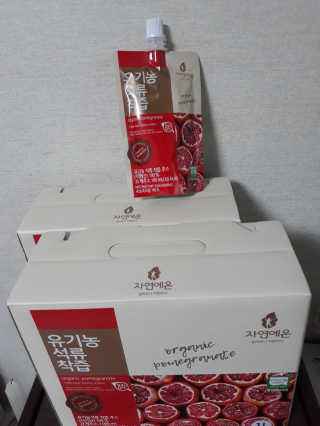 자연에온 유기농 석류 착즙 100mL 10개입 2BOX — 4점을 준 리뷰어가 2020년 11월 올린 사용 사진