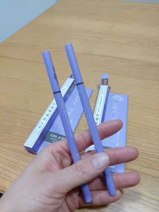 [블랙루즈] 하프하드 드로잉 마스터 아이브로우 3종 — 5점을 준 리뷰어가 2020년 11월 올린 사용 사진