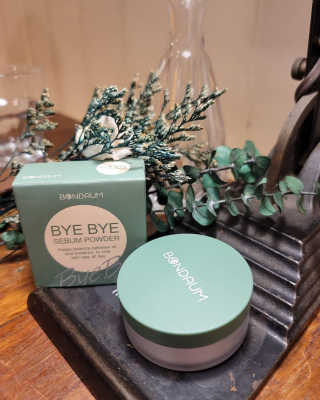 본다움 빠이빠이 세범 파우더 — 5점을 준 리뷰어가 2020년 8월 올린 사용 사진