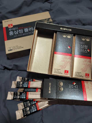 서울약사신협_투데이홍삼정플러스스틱_10g x 30포 — 5점을 준 리뷰어가 2020년 12월 올린 사용 사진