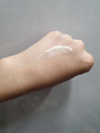 어글리프루프 크림 바이어글리 하이드레이션 샤워 50ml — 5점을 준 리뷰어가 2020년 11월 올린 사용 사진
