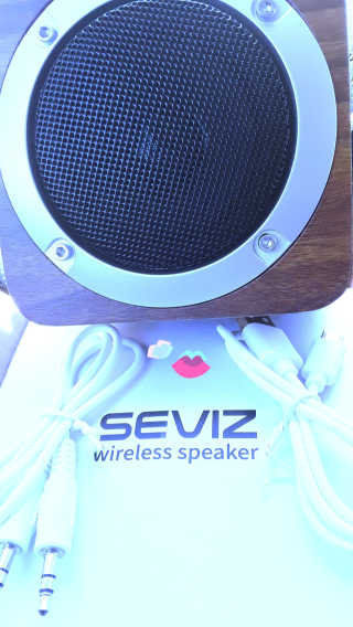 SEVIZ MINI10W 레트로 블루투스 스피커 — 4.5점을 준 리뷰어가 2020년 6월 올린 사용 사진