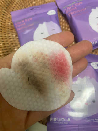 [후르디아] 블루베리 립앤아이 리무버 패드 4개 세트 — 5점을 준 리뷰어가 2020년 9월 올린 사용 사진