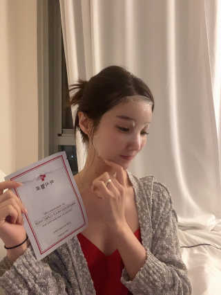 닥터마시멜로 마블러스 멀티 클리닉 마스크 — 5점을 준 리뷰어가 2020년 8월 올린 사용 사진