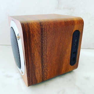 SEVIZ MINI10W 레트로 블루투스 스피커 — 5점을 준 리뷰어가 2020년 9월 올린 사용 사진