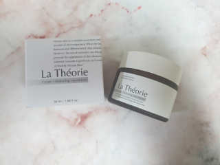 La Theorie Hydrating Ingredients | 하이드레이팅 인그레이디언츠 — 4.5점을 준 리뷰어가 2020년 5월 올린 사용 사진