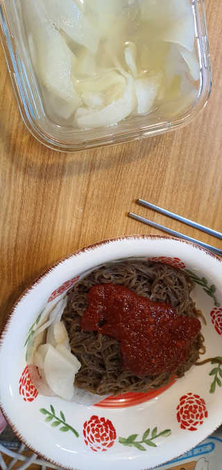 [해주냉면] 신천맛집 매운 비빔냉면 2인분 + 무절임 — 5점을 준 리뷰어가 2020년 5월 올린 사용 사진
