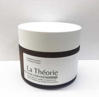 La Theorie Hydrating Ingredients | 하이드레이팅 인그레이디언츠 — 5점을 준 리뷰어가 2020년 5월 올린 사용 사진