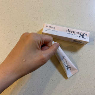 derma SC-Gel 더마에스씨 겔 20g — 5점을 준 리뷰어가 2020년 4월 올린 사용 사진