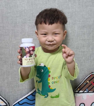 비타맘 키즈플러스업 성장기 어린이 멀티비타민미네랄 120정 — 5점을 준 리뷰어가 2020년 5월 올린 사용 사진