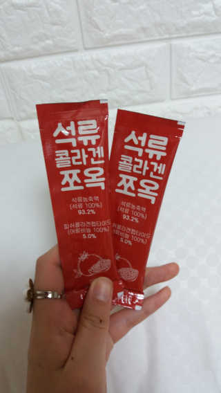 조은약초 석류콜라겐 석류즙 석류쪼옥 젤리 스틱 15포 x 20g — 5점을 준 리뷰어가 2020년 7월 올린 사용 사진