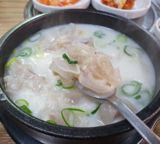 한촌몰 설렁탕집 가마솥 도가니탕 350g x 2팩 — 5점을 준 리뷰어가 2020년 8월 올린 사용 사진