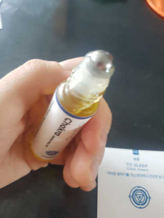 무니스튜디오 차크라 아로마 롤온 7종 10ml — 5점을 준 리뷰어가 2020년 5월 올린 사용 사진