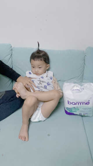 오브맘 밤 프리미엄 아기 기저귀 팬티형 밴드형 — 5점을 준 리뷰어가 2020년 12월 올린 사용 사진