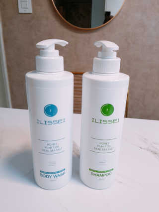 일리세이 허니 샴푸 500ml + 허니 바디워시 500ml 세트 — 5점을 준 리뷰어가 2020년 4월 올린 사용 사진