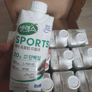 셀렉스스포츠 셀렉스 스포츠 드링크 초콜릿 _ 330ml x 12팩 — 5점을 준 리뷰어가 2020년 11월 올린 사용 사진
