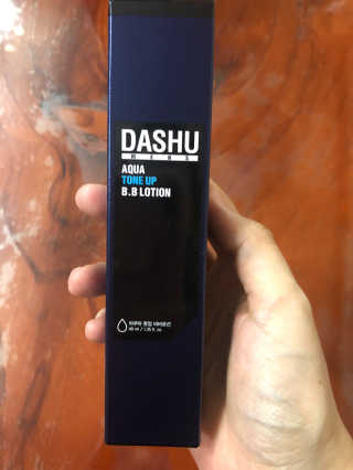 다슈코리아 다슈 맨즈 톤 업 비비로션 40ml — 5점을 준 리뷰어가 2020년 10월 올린 사용 사진
