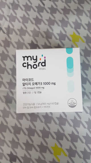 JW중외제약 마이코드 알티지 오메가3 1000 mg — 5점을 준 리뷰어가 2020년 9월 올린 사용 사진
