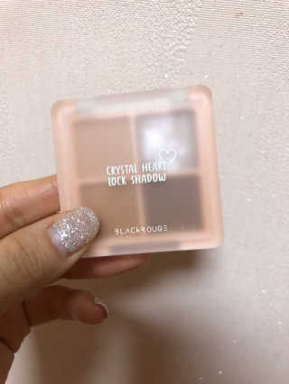 [블랙루즈] 크리스탈 하트 락 섀도우 4종 중 택1 — 5점을 준 리뷰어가 2020년 9월 올린 사용 사진