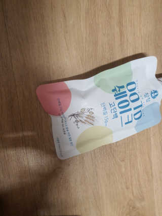 [꾸콤] 참참 OOTD쉐이크 고단백 일주일세트 50g x 5 — 5점을 준 리뷰어가 2020년 10월 올린 사용 사진