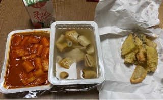 죠스떡볶이 [죠스푸드] 짜빠떡볶이+떡또그+범벅만두 신메뉴 3종 — 2.5점을 준 리뷰어가 2020년 5월 올린 사용 사진