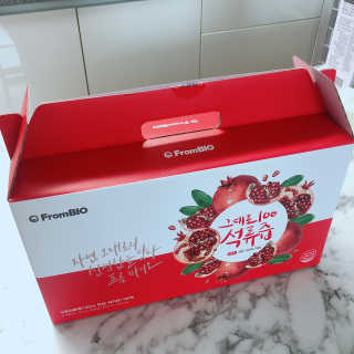 프롬바이오 오직 석류만 [그대로100 석류즙] 하루 1포로 건강하게 — 5점을 준 리뷰어가 2020년 4월 올린 사용 사진