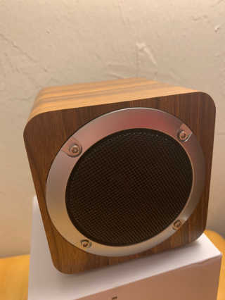 SEVIZ MINI10W 레트로 블루투스 스피커 — 4.5점을 준 리뷰어가 2020년 9월 올린 사용 사진