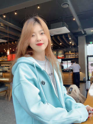 브랜디드라이프스타일코리아 행텐 헤리티지 후드집업 — 5점을 준 리뷰어가 2020년 11월 올린 사용 사진