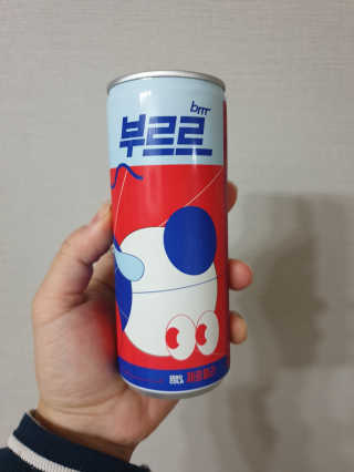 [칼로리 걱정 NO 제로칼로리 탄산음료]  부담없이 즐기는 부르르Brrr~~ 제로 콜라 — 5점을 준 리뷰어가 2020년 12월 올린 사용 사진