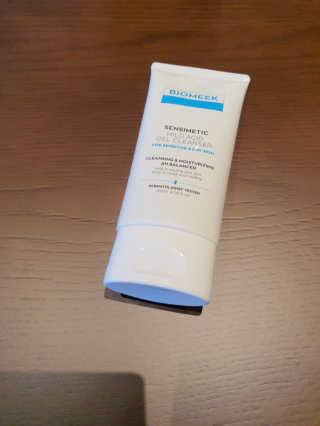 바이오믹 BIOMEEK SENSIMETIC MILD ACID CLEANSER — 5점을 준 리뷰어가 2020년 8월 올린 사용 사진
